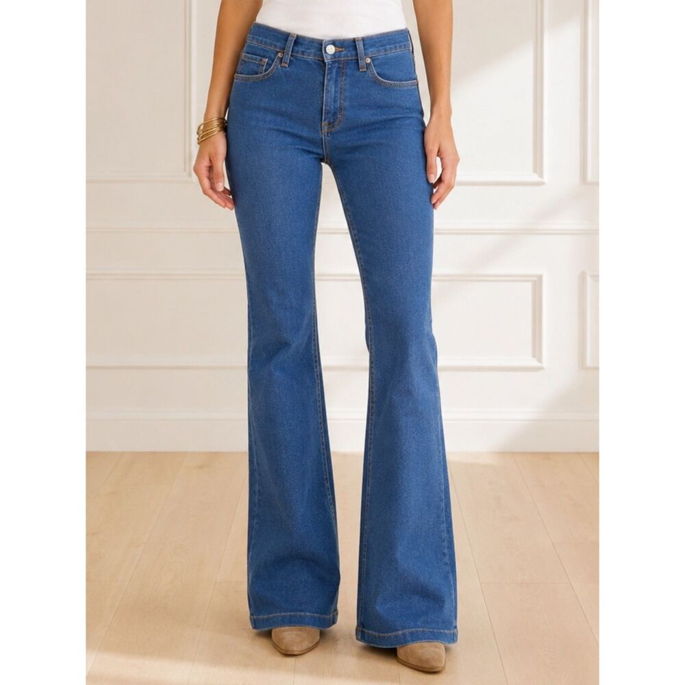 Free People Gummy Flare Jeans Mid Rise Dallas Medium Wash Stretch Denim Size 29
